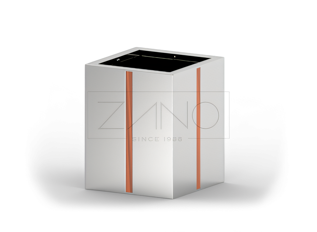 Ruostumattomasta ter&auml;ksest&auml; valmistettu katukannu, jossa on puuelementtej&auml;