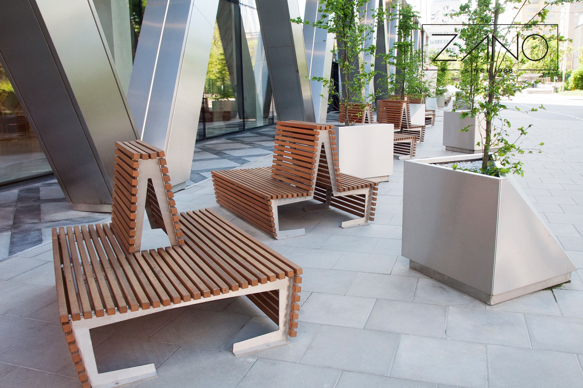 Valmistaja - Urban furniture and urban furniture