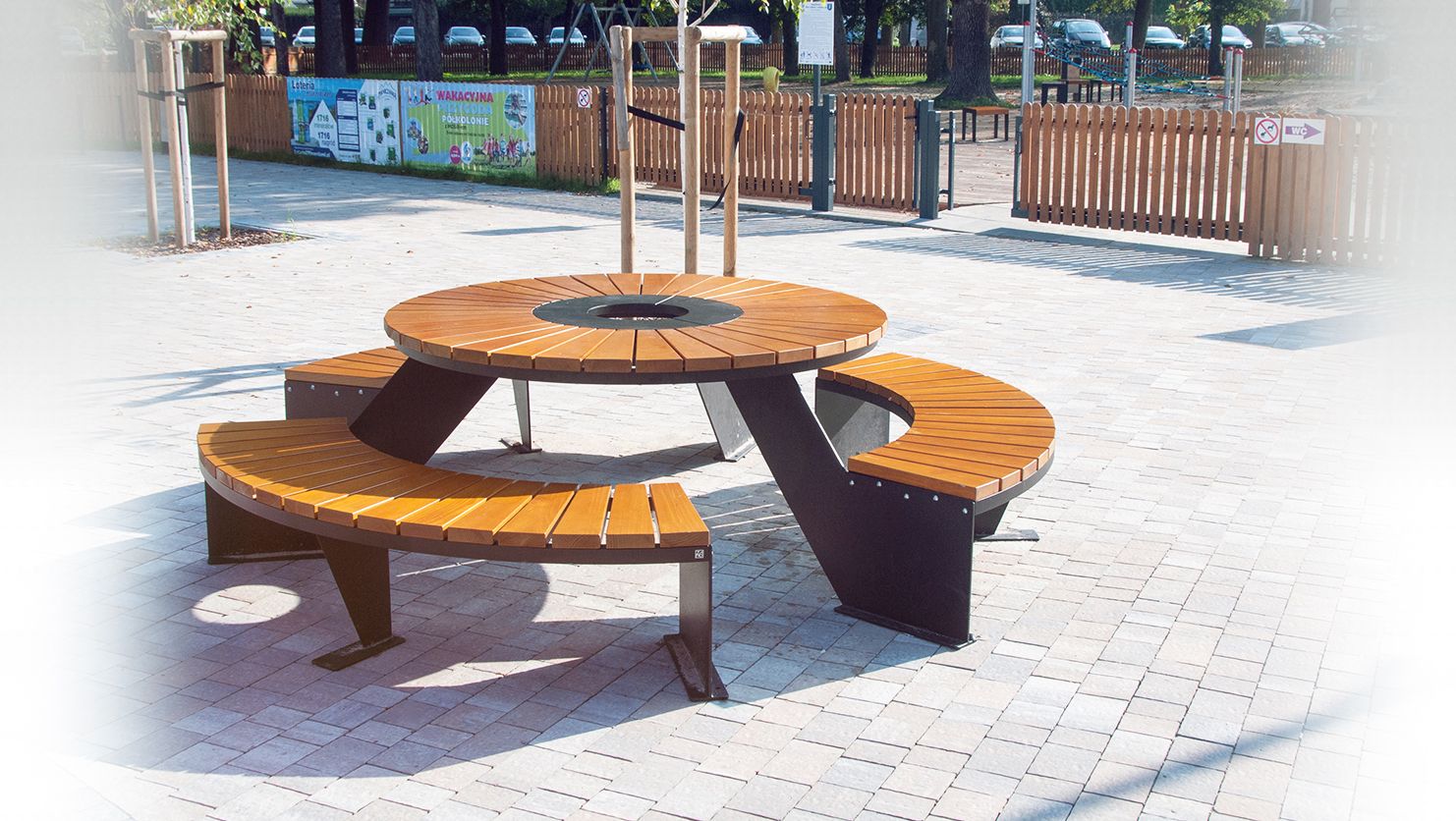 Piknik-pöydät puutarhapöydät Domino-kaupunkikalustesarjasta